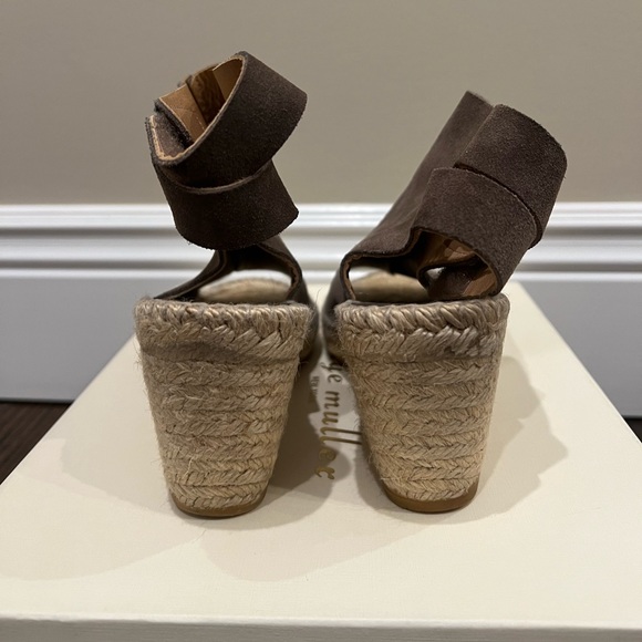 Bettye Muller Download Taupe Suede